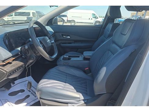 Used 2024 Nissan Ariya AWD image 4