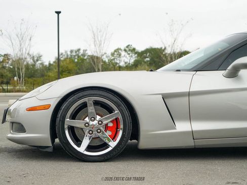 Used 2007 Chevrolet Corvette Coupe w/ Preferred Equipment Group image 4