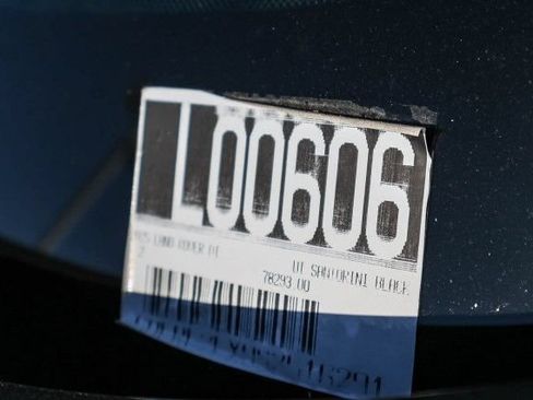 Used 2025 Land Rover Discovery Dynamic SE AWD/4WD image 38