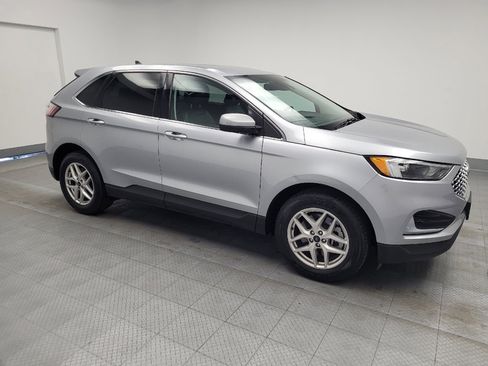 Used 2023 Ford Edge SEL image 11