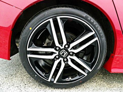 Used 2017 Honda Accord Sport image 20
