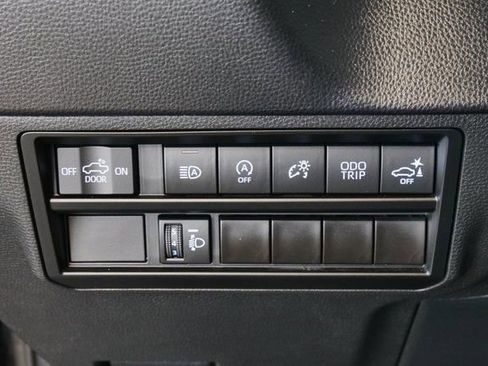 Used 2024 Toyota Tundra SR5 w/ SR5 Convenience Package image 27