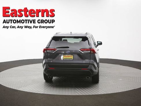 Used 2022 Toyota RAV4 XLE w/ Convenience Package AWD/4WD image 40