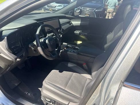 Used 2024 Lexus RX 350 Premium w/ Convenience Package AWD/4WD image 9