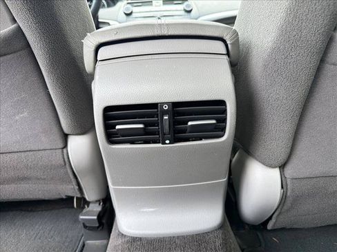 Used 2010 Honda Accord EX image 21