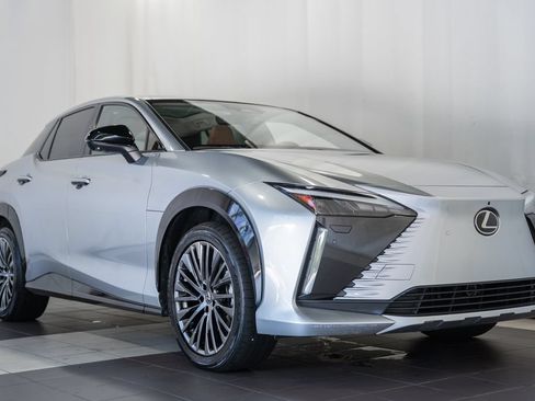 Used 2023 Lexus RZ 450e Premium w/ Accessory Package (2T) AWD/4WD image 1