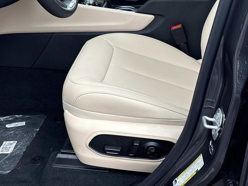 New 2025 Jeep Grand Cherokee L Limited AWD/4WD image 28
