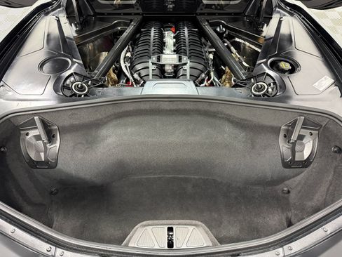 Used 2024 Chevrolet Corvette Z06 RWD image 36