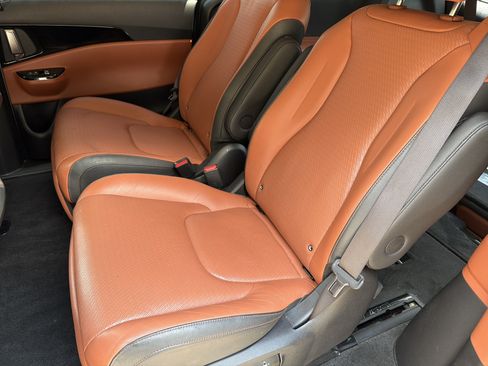 Used 2024 Kia Carnival SX Prestige FWD image 20