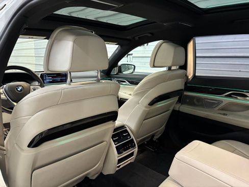 Used 2016 BMW 750i xDrive image 22