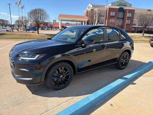 New 2026 Honda HR-V Sport image 4