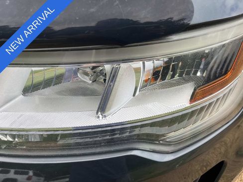 Used 2016 Ford Explorer Limited FWD image 8
