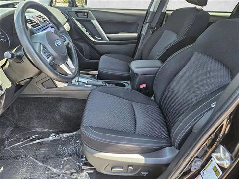 Used 2017 Subaru Forester 2.5i Premium AWD/4WD image 16