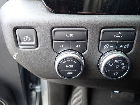 Used 2024 GMC Sierra 1500 Elevation w/ LPO, Elevation Black Package image 25