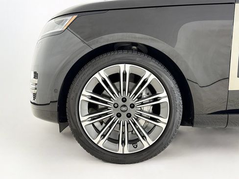 Used 2023 Land Rover Range Rover SE AWD/4WD image 26