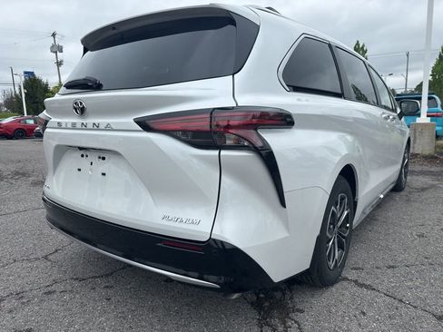 New 2026 Toyota Sienna Platinum AWD/4WD image 14
