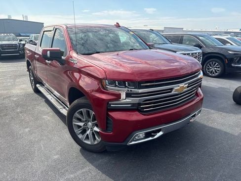 Used 2021 Chevrolet Silverado 1500 High Country w/ Technology Package AWD/4WD image 3