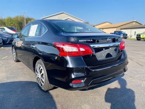 Used 2018 Nissan Sentra S image 7