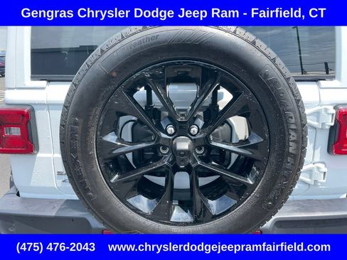 Certified 2025 Jeep Wrangler Unlimited Sahara w/ Safety Group AWD/4WD image 11