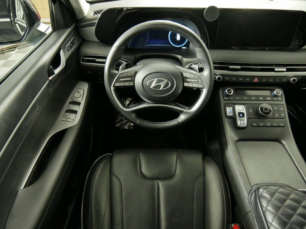 Used 2023 Hyundai Palisade Limited AWD/4WD image 19