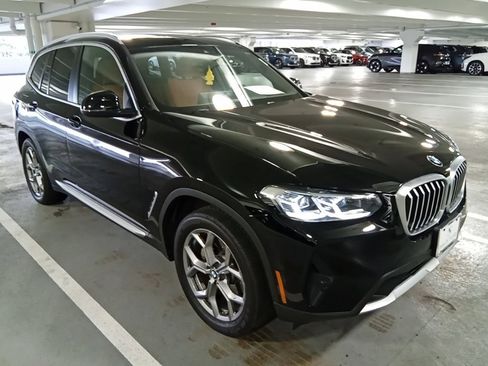 Used 2024 BMW X3 xDrive30i w/ Premium Package image 5
