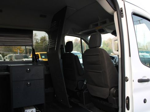 Used 2017 Ford Transit 150 XLT image 15