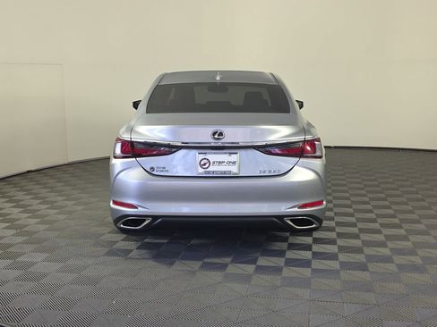 Used 2025 Lexus ES 350 w/ Accessory Package (Z2) image 6