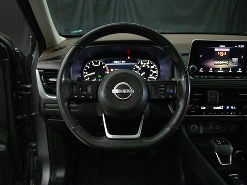 Used 2022 Nissan Rogue SV w/ SV Premium Package image 26