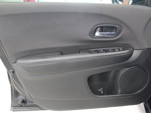 Certified 2020 Honda HR-V LX image 15