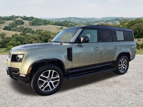 Used 2024 Land Rover Defender 130 X-Dynamic SE AWD/4WD image 3