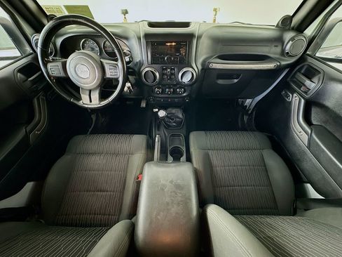 Used 2012 Jeep Wrangler Unlimited Sport AWD/4WD image 10