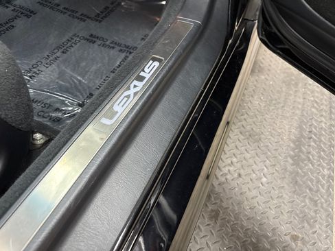 Used 2006 Lexus SC 430 Convertible RWD image 40