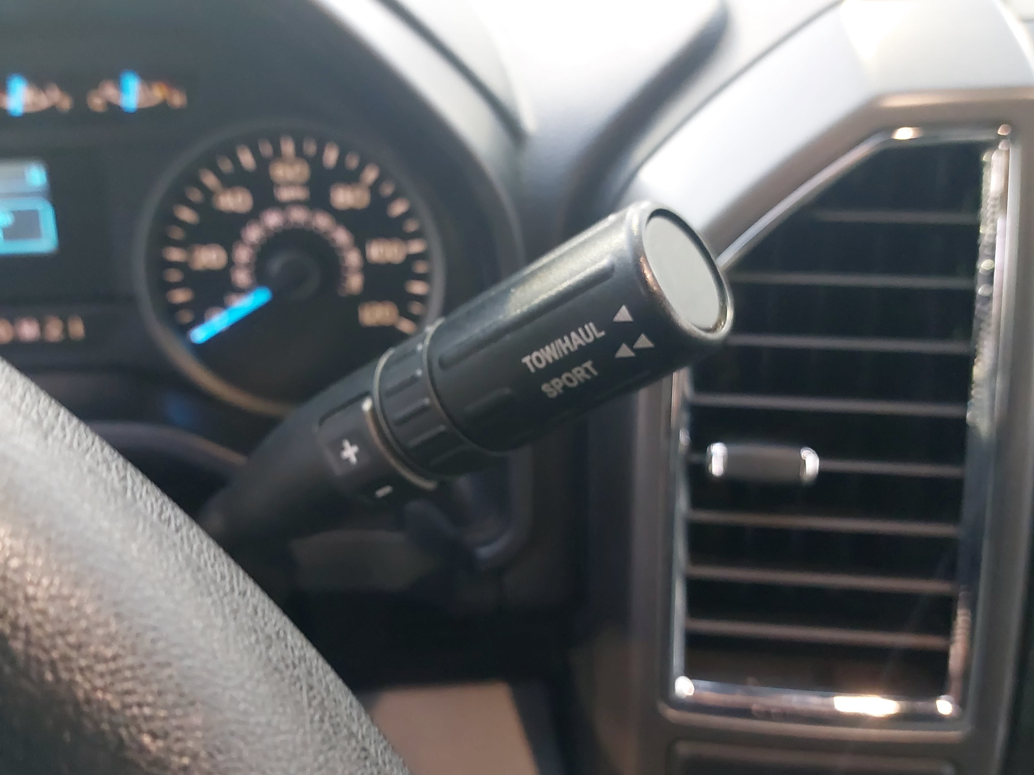 Used 2016 Ford F150 XLT AWD/4WD image 25