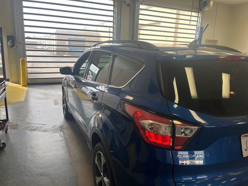 Used 2018 Ford Escape SEL AWD/4WD image 10
