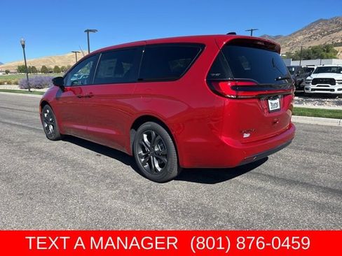 New 2026 Chrysler Pacifica Select FWD image 6