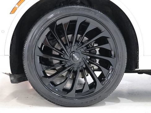 Used 2022 Lincoln Aviator Reserve w/ Equipment Group 201A RWD image 11