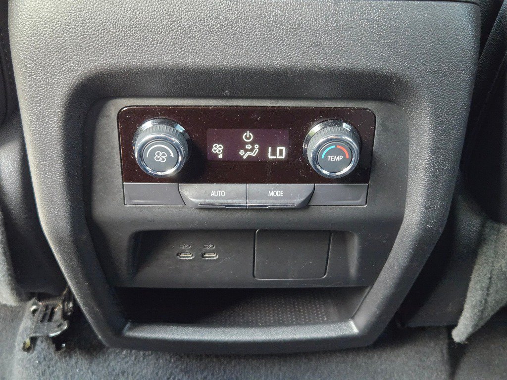 Certified 2026 Chevrolet Traverse LT AWD/4WD image 20