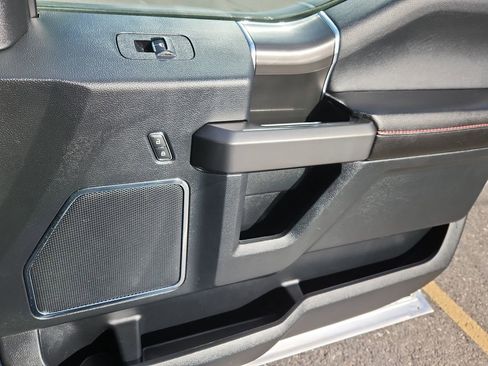 Used 2020 Ford F150 Lariat image 14