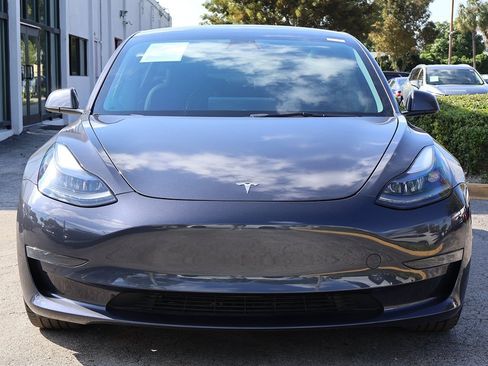Used 2023 Tesla Model 3 Standard Range image 11