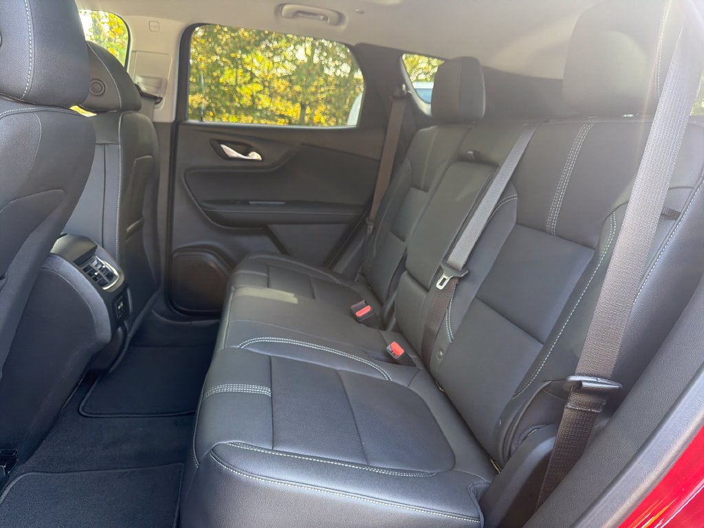 New 2026 Chevrolet Blazer LT w/ LPO, Black Sport Package AWD/4WD image 26