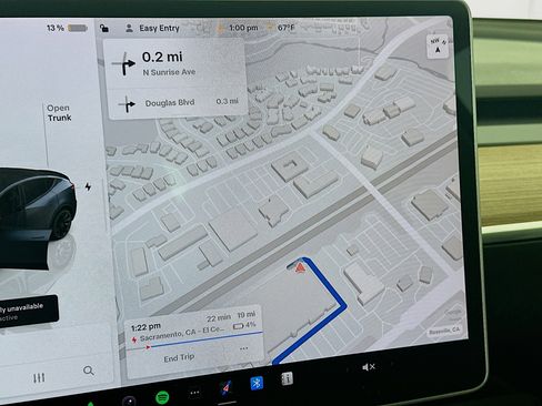 Used 2024 Tesla Model Y Long Range image 19