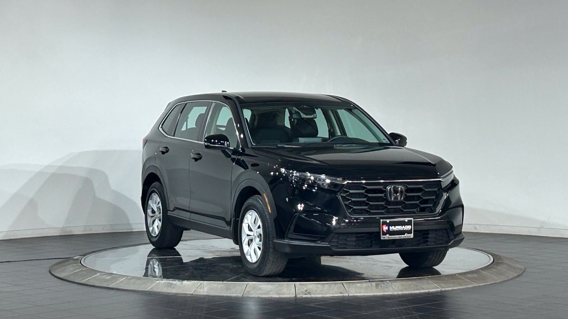 Used 2023 Honda CR-V LX image 2