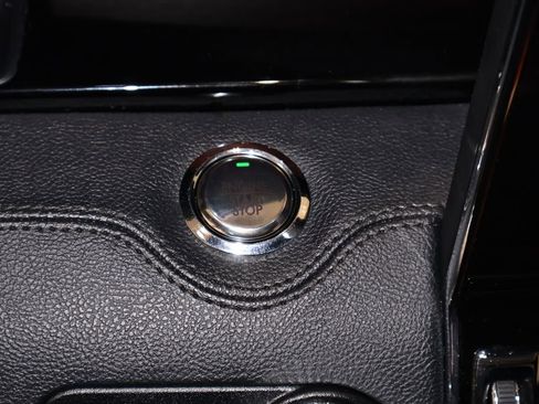 Used 2024 Lincoln Navigator L Reserve AWD/4WD image 32