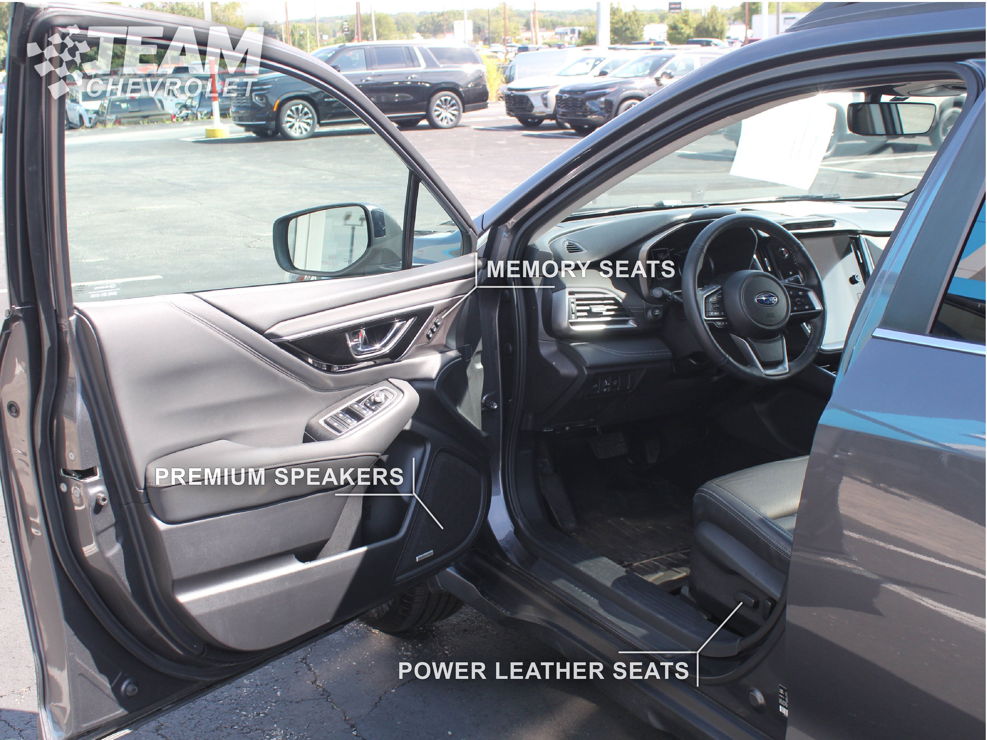 Used 2025 Subaru Outback Limited XT AWD/4WD image 3