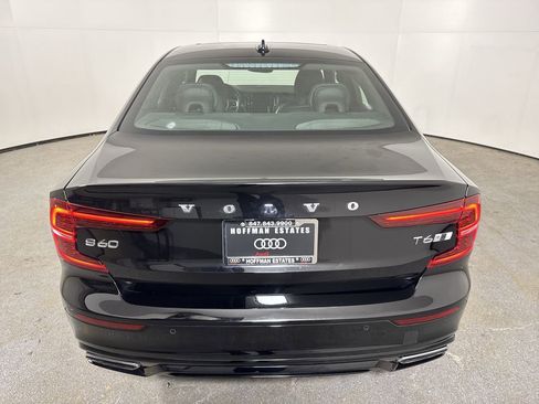 Used 2019 Volvo S60 T6 R-Design image 34