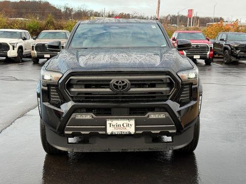 Certified 2024 Toyota Tacoma SR5 image 9