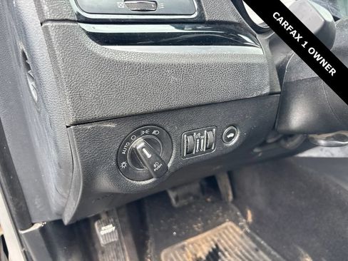 Used 2018 Chrysler 300 S w/ S Model Appearance Package RWD image 14