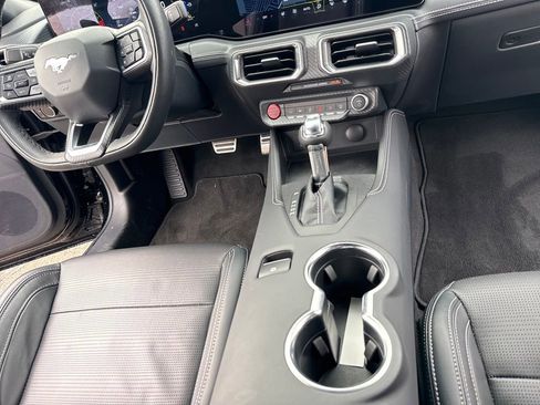 Certified 2025 Ford Mustang GT Premium image 36