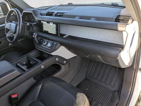 Used 2022 Land Rover Defender 110 X-Dynamic HSE AWD/4WD image 18