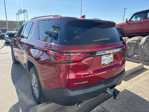 Used 2023 Chevrolet Traverse LT FWD image 9